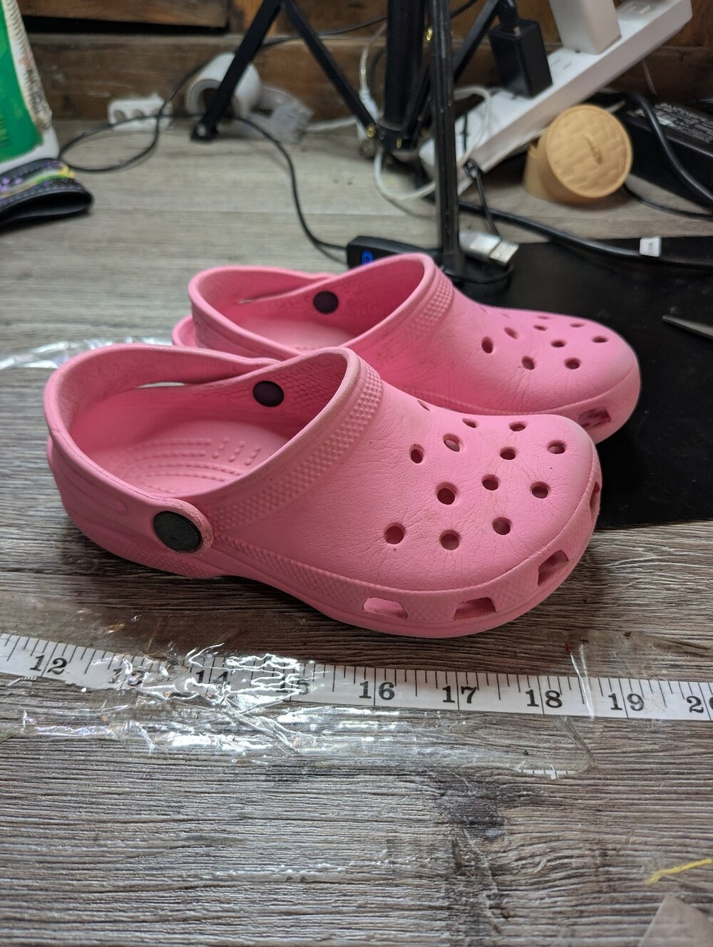 Crocs Children's Pink Clogs Size 10/11